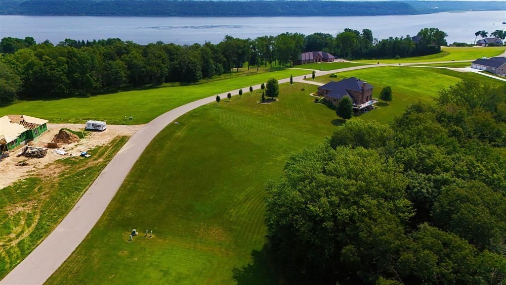 Photo of Lot 20 San Sebastian Drive, Dubuque, IA 52001 (MLS # 153302)