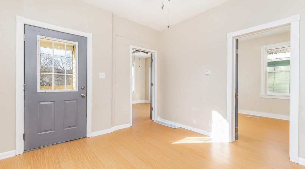 Photo of 2720 Pinard Street, Dubuque, IA 52001 (MLS # 153629)