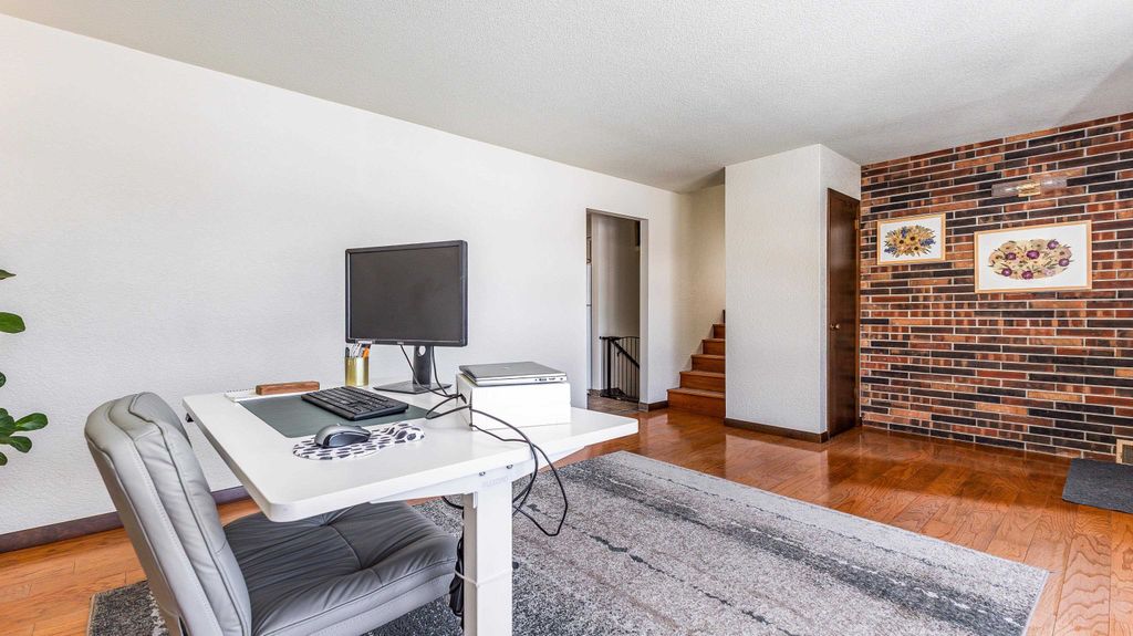 Photo of 3154 Erie Court, Dubuque, IA 52001 (MLS # 153828)