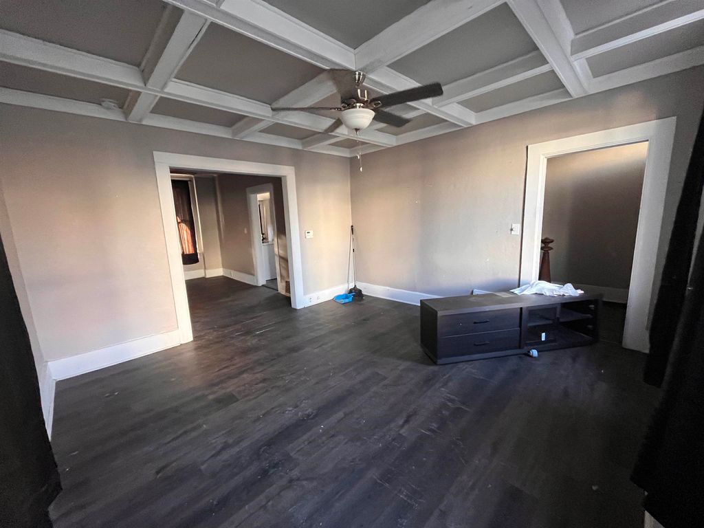 Photo of 2415 Queen Street, Dubuque, IA 52001 (MLS # 153685)