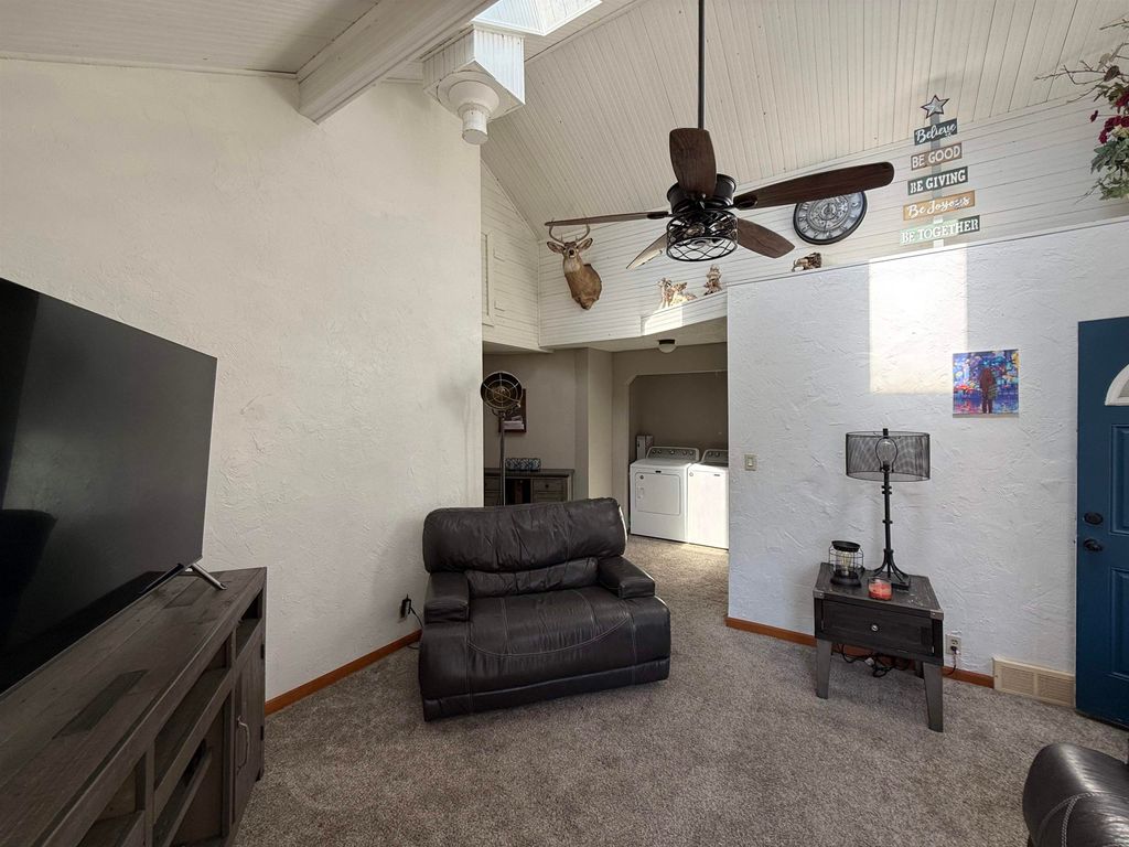 Photo of 2905 Pinard Street, Dubuque, IA 52001 (MLS # 154236)