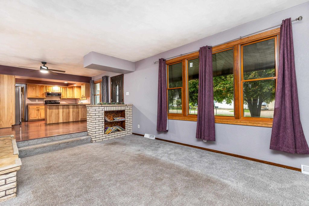 Photo of 8891 N Badger Road, East Dubuque, IL 61025 (MLS # 153200)