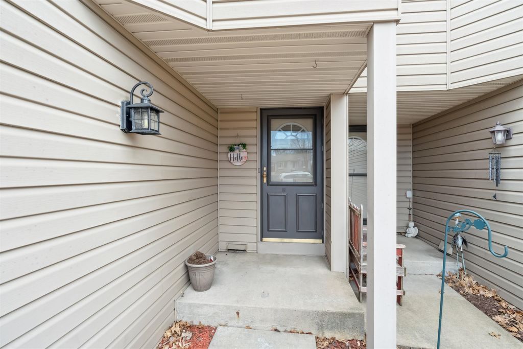 Photo of 2844 Oak Meadow Court, Dubuque, IA 52003 (MLS # 154024)