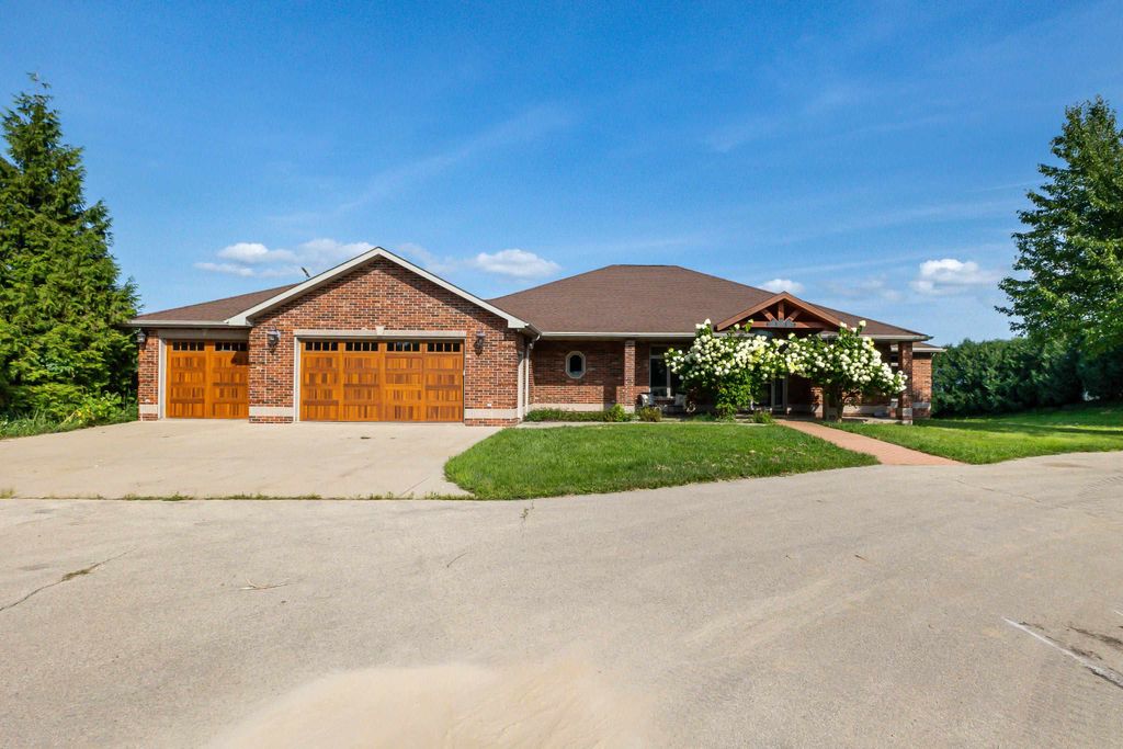 Photo of 16978 Asbury Road, Asbury, IA 52002 (MLS # 152813)