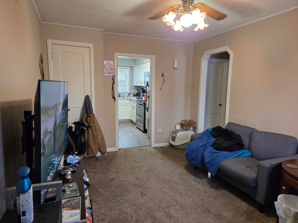 Photo of 1290 Cleveland Avenue, Dubuque, IA 52003 (MLS # 153663)