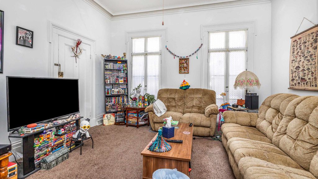 Photo of 445 Nevada Street, Dubuque, IA 52001 (MLS # 153851)