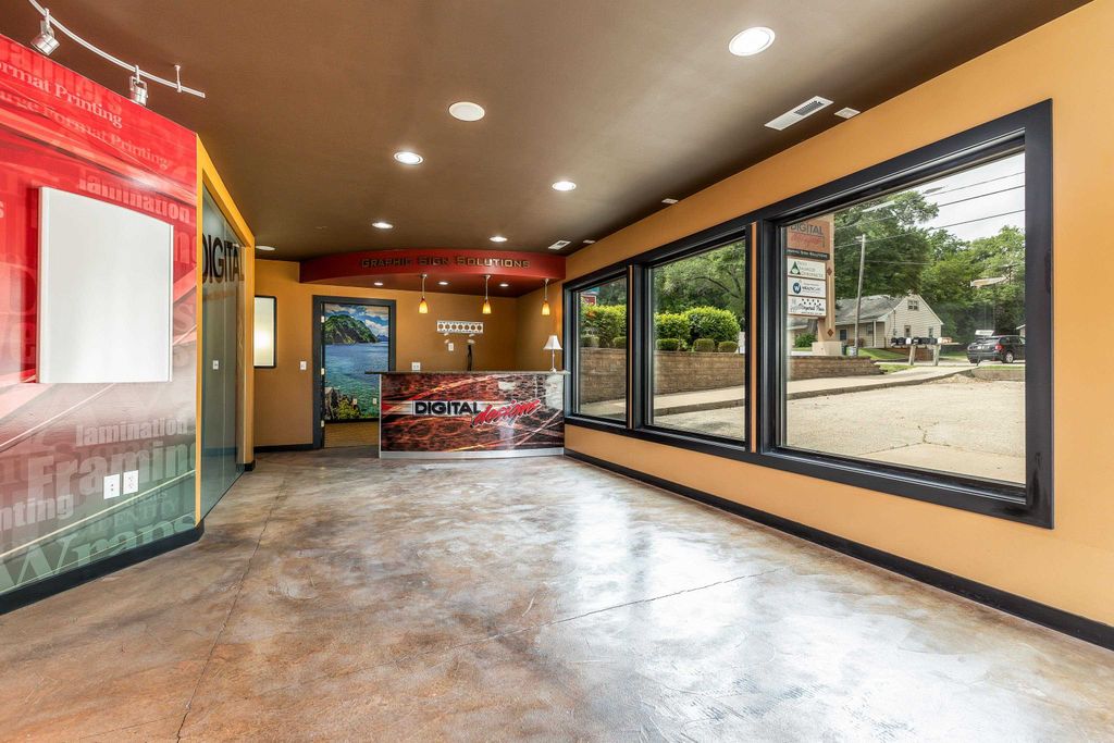 Photo of 3350 Center Grove Drive, Dubuque, IA 52003 (MLS # 152189)