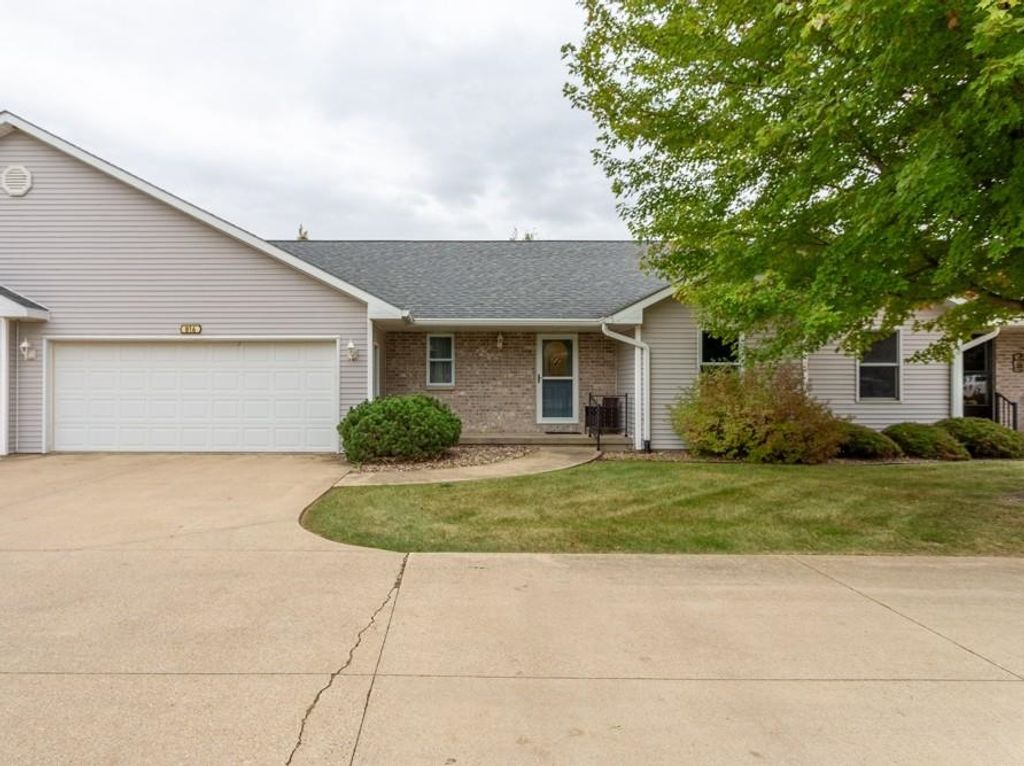 Photo of 816 NW 6th Avenue, Cascade, IA 52033 (MLS # 153261)
