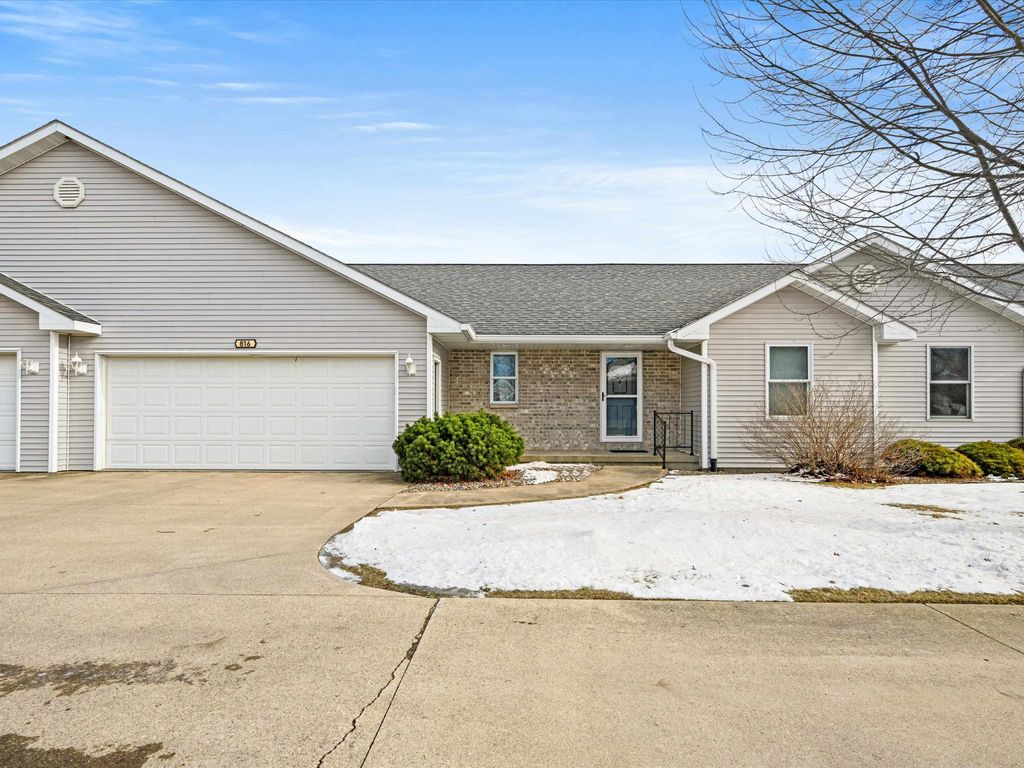 Photo of 816 NW 6th Avenue, Cascade, IA 52033 (MLS # 153261)