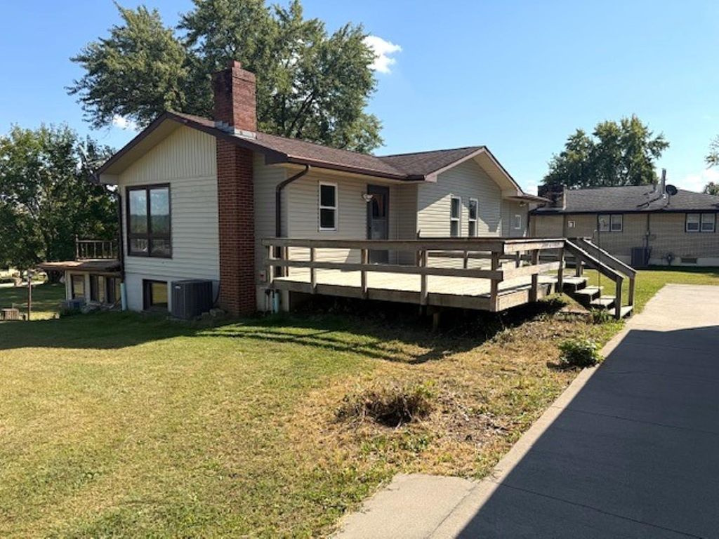 Photo of 30471 398th Avenue, Bellevue, IA 52031 (MLS # 152967)