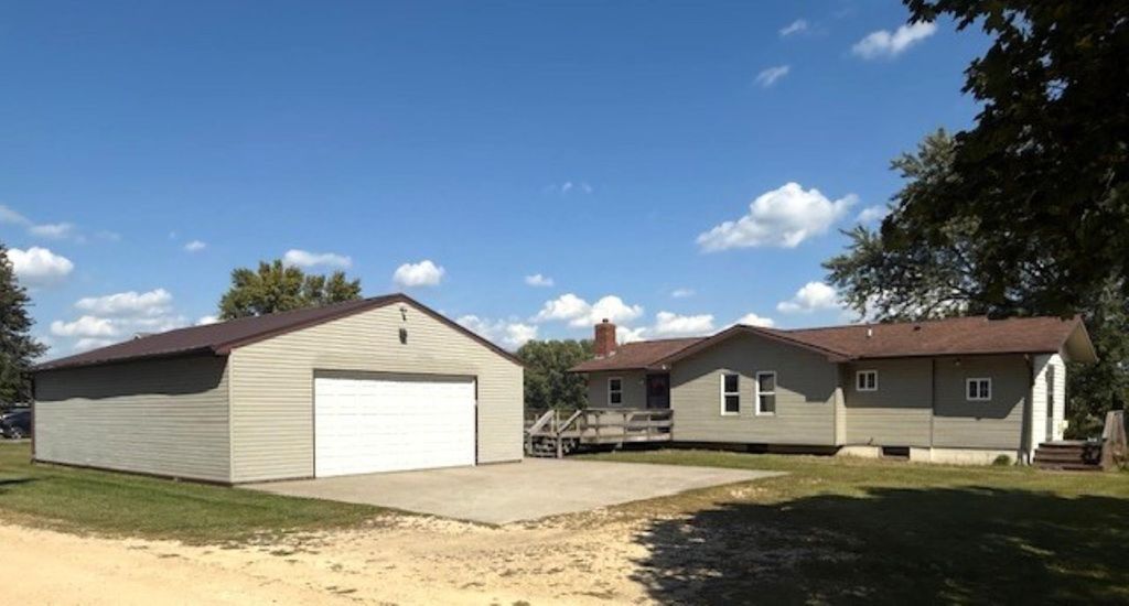 Photo of 30471 398th Avenue, Bellevue, IA 52031 (MLS # 152967)