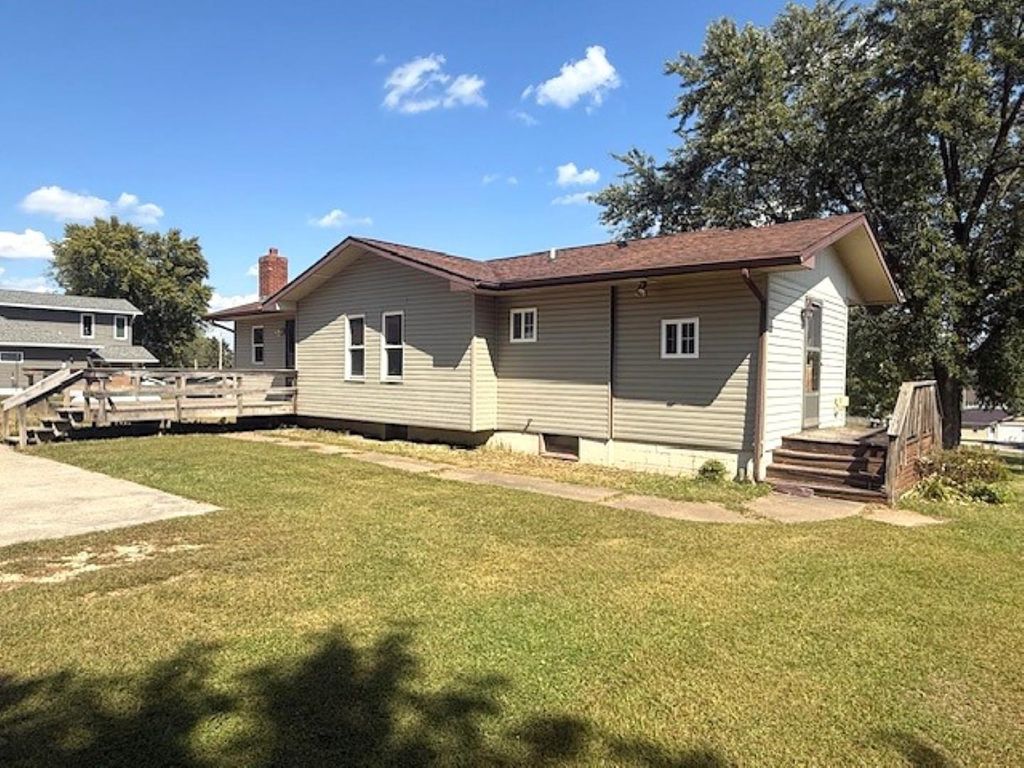 Photo of 30471 398th Avenue, Bellevue, IA 52031 (MLS # 152967)