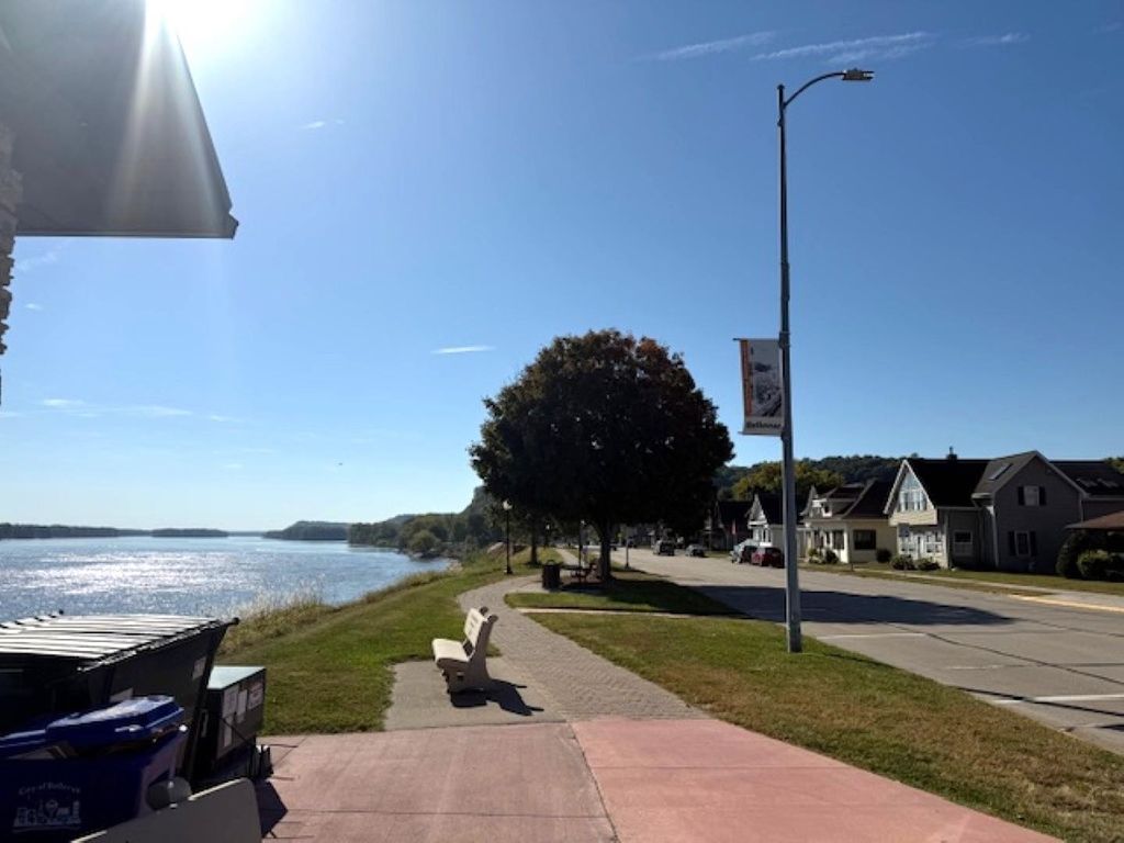 Photo of 305 S Riverview Street, Bellevue, IA 52031 (MLS # 153128)
