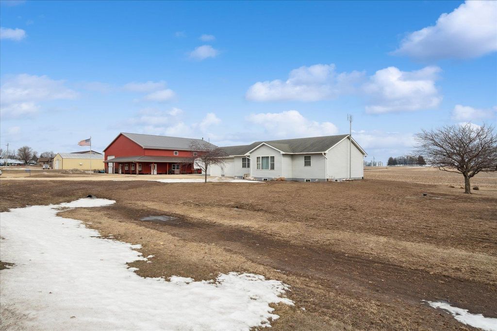 Photo of 1058 Laser Road, Edgewood, IA 52042 (MLS # 153950)