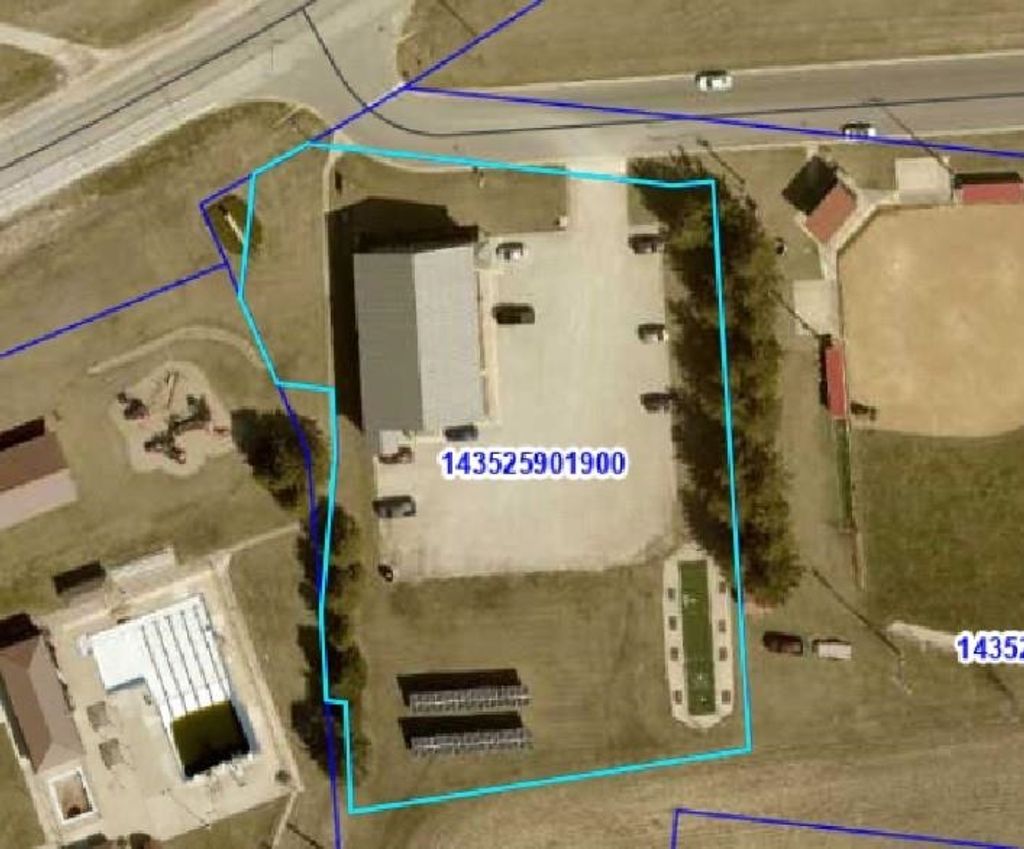 Photo of 410 Campus Drive, Calmar, IA 52132 (MLS # 152509)