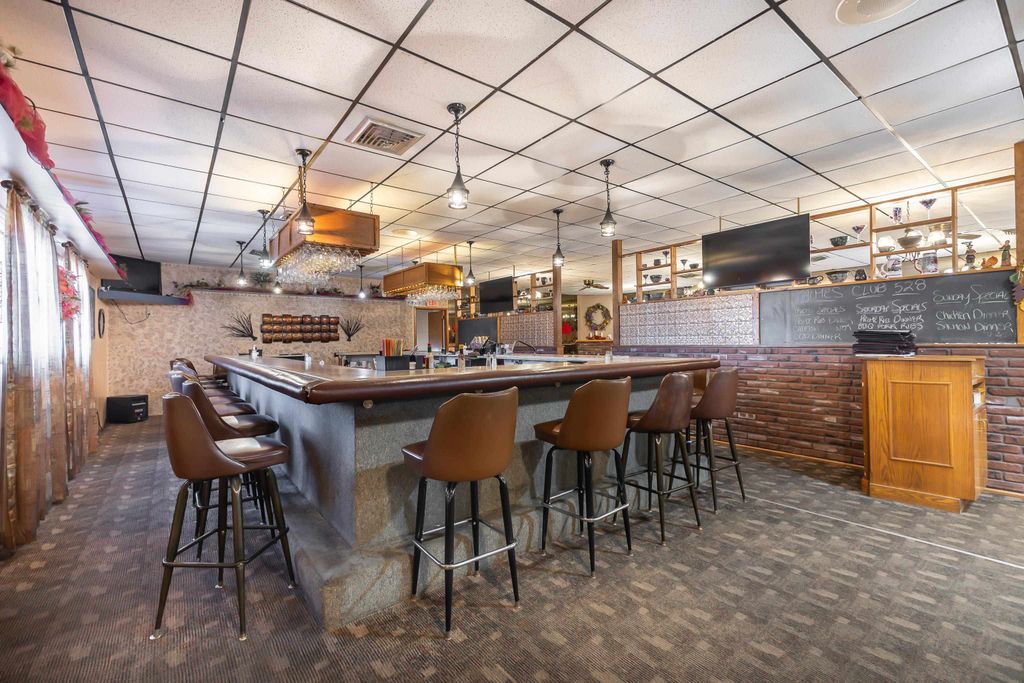 Photo of 275 NE Jackson Street, Cascade, IA 52033 (MLS # 153460)