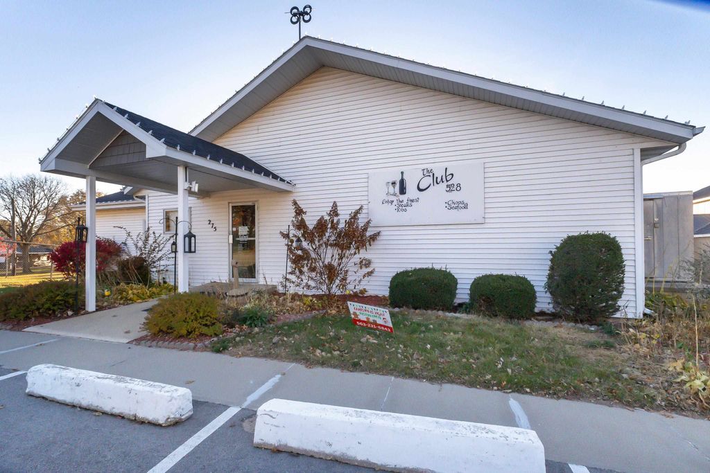 Photo of 275 NE Jackson Street, Cascade, IA 52033 (MLS # 153460)