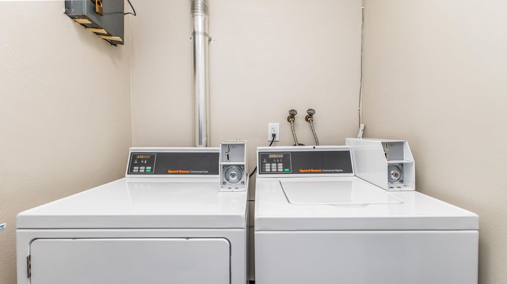 Photo of 750 Duggan Drive, Dubuque, IA 52003 (MLS # 153834)