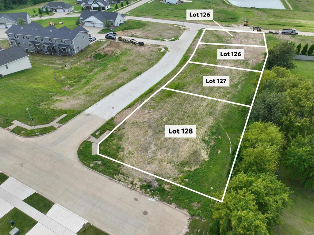 Photo of Lot 128 Edenbrook Lane, Dubuque, IA 52003 (MLS # 152567)