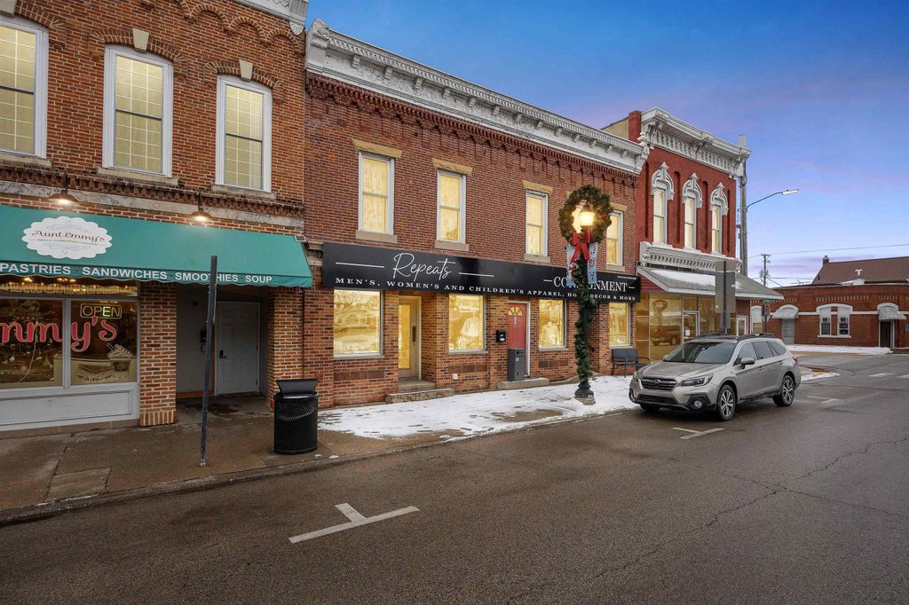 Photo of 118 N Franklin Street, Manchester, IA 52057 (MLS # 153597)