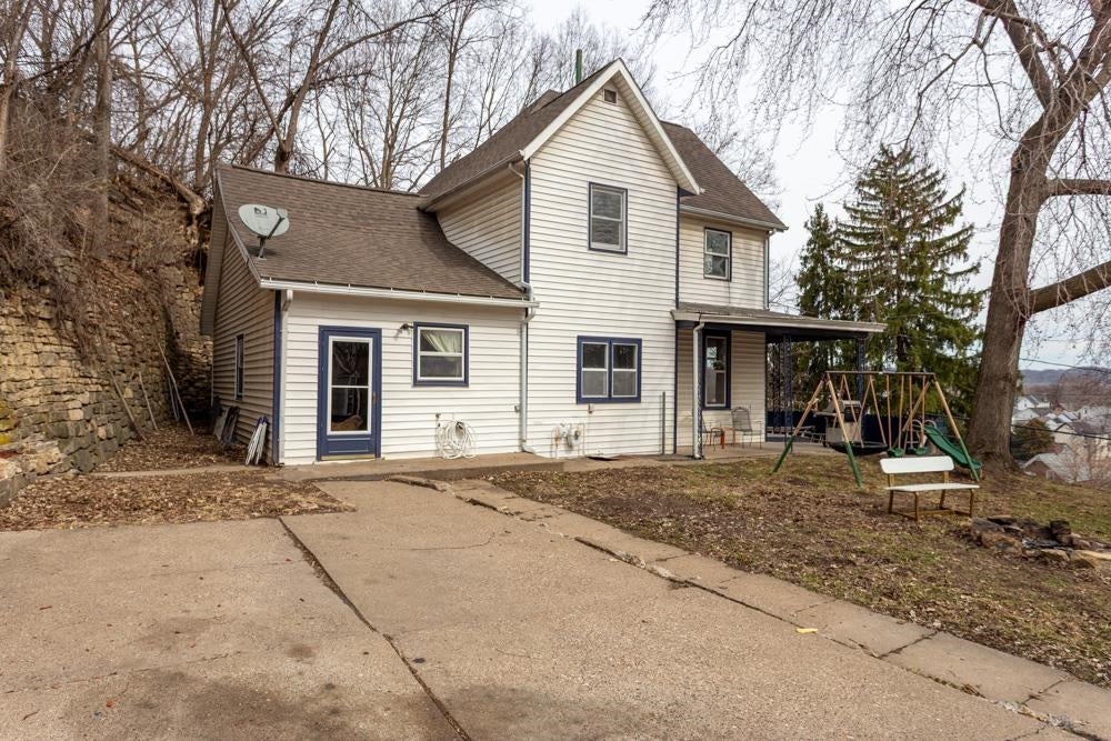 2214 Eagle Street - Photo 2