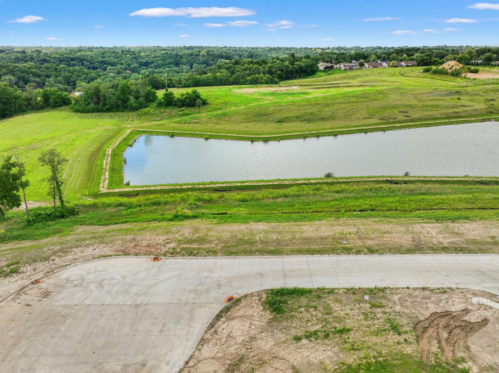 Photo of Lot 81 Waterbridge Lane, Dubuque, IA 52003 (MLS # 152546)