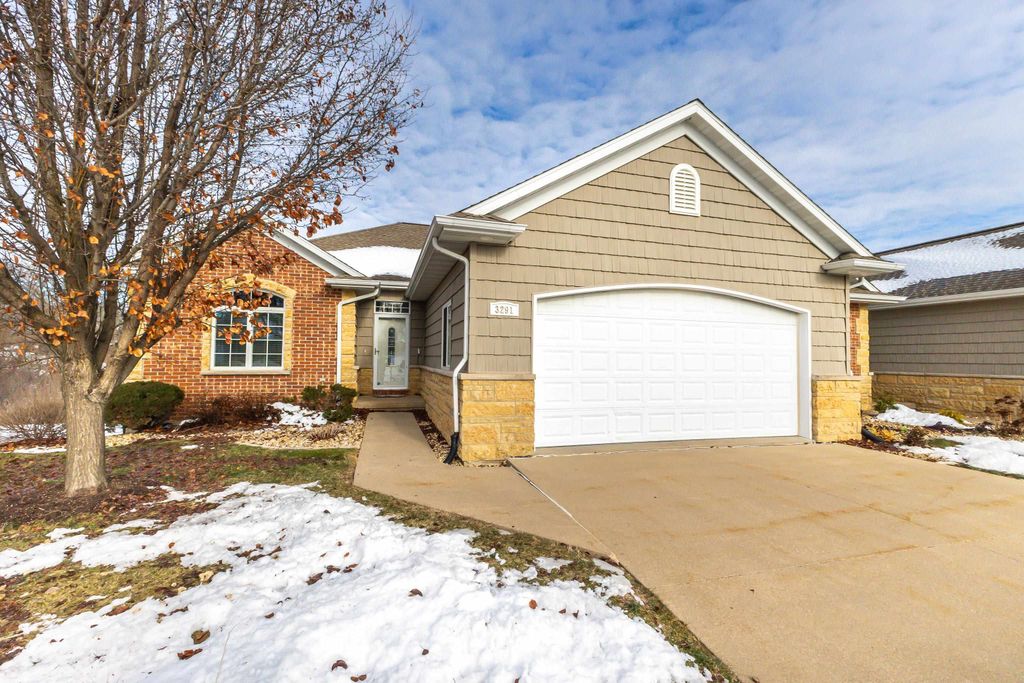 Photo of 3291 Bittersweet Lane, Dubuque, IA 52001 (MLS # 153652)