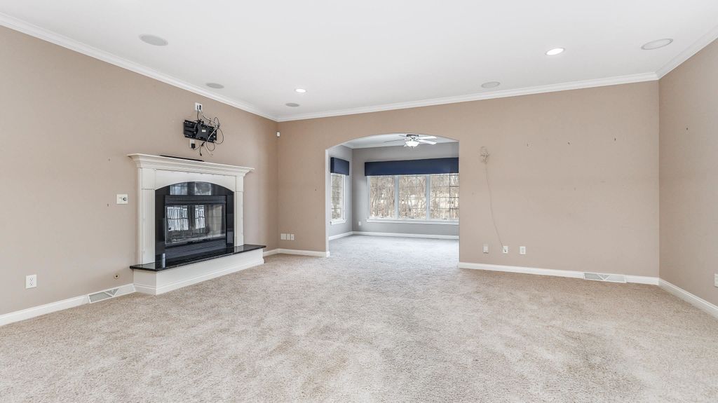 Photo of 3291 Bittersweet Lane, Dubuque, IA 52001 (MLS # 153652)