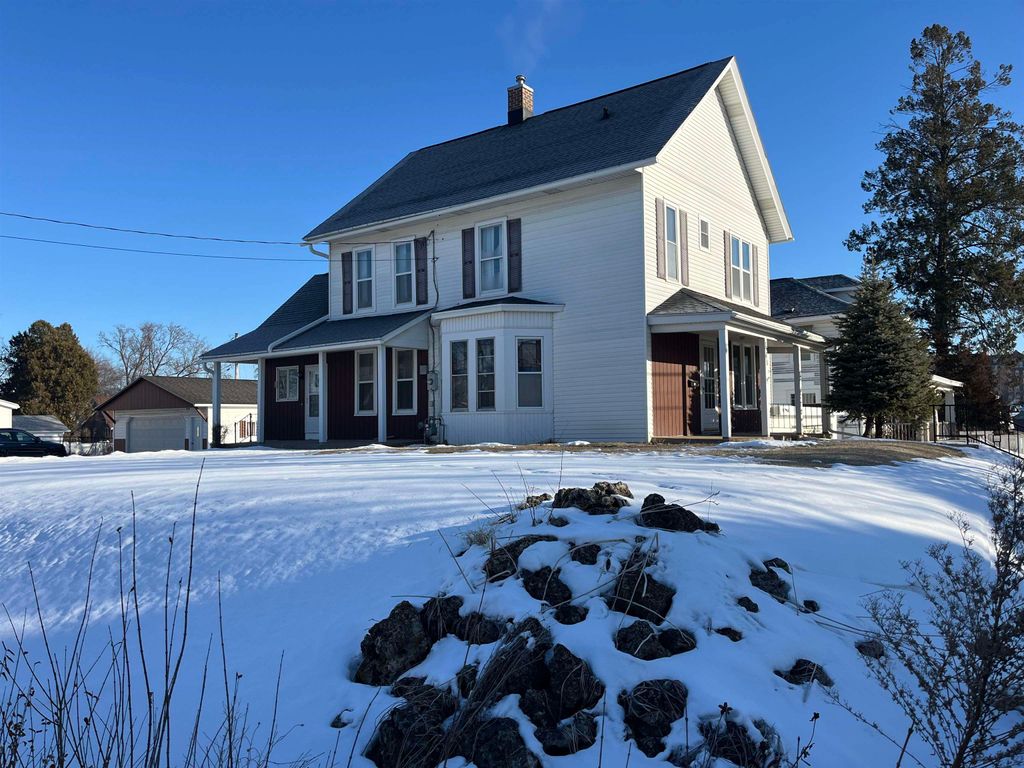 Photo of 1295 Loras Boulevard, Dubuque, IA 52001 (MLS # 153901)