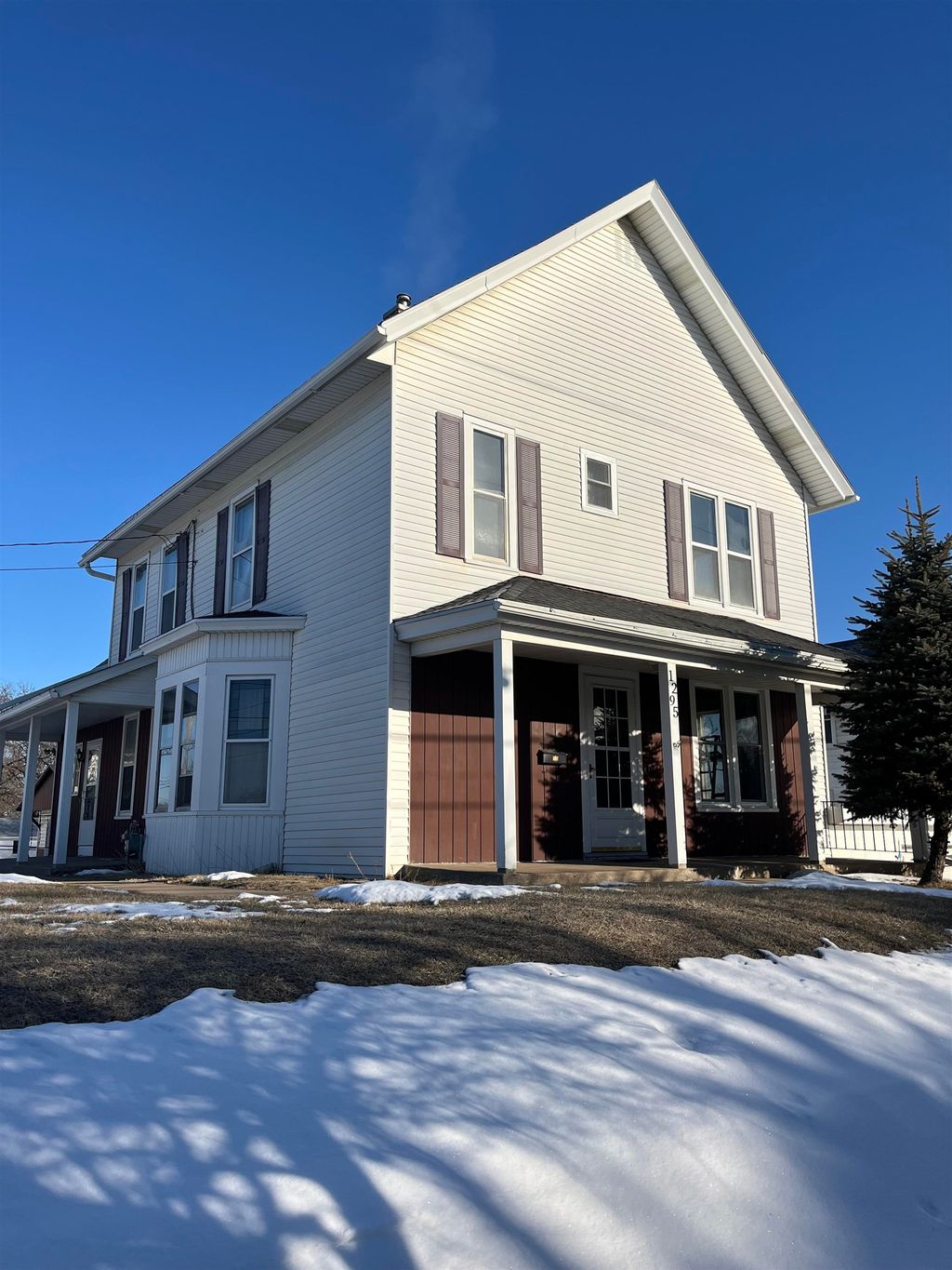 Photo of 1295 Loras Boulevard, Dubuque, IA 52001 (MLS # 153901)