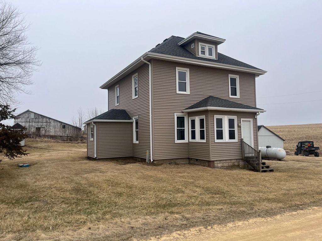 Photo of 24779 283rd Avenue, Bellevue, IA 52031 (MLS # 154168)