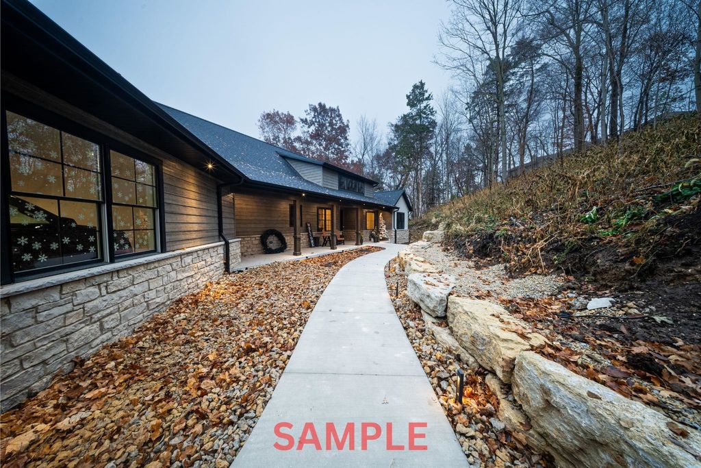 Photo of Lot 28 Elly Rose Court, Dubuque, IA 52002 (MLS # 153633)