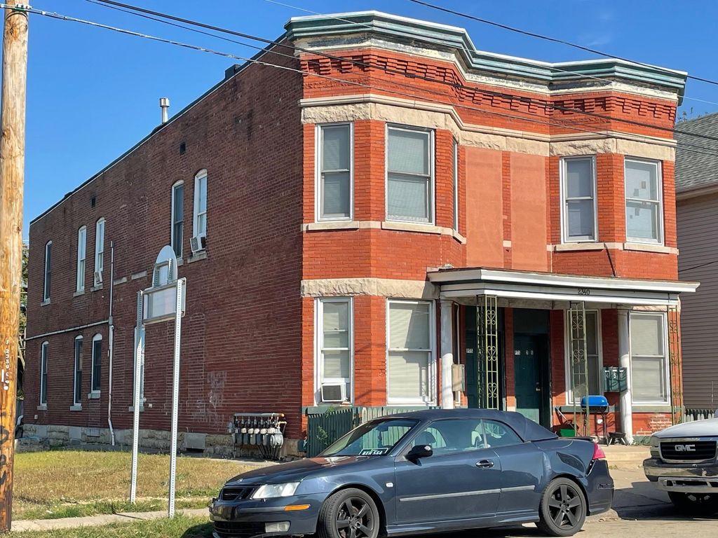 Photo of 2340 Central Avenue, Dubuque, IA 52001 (MLS # 153042)