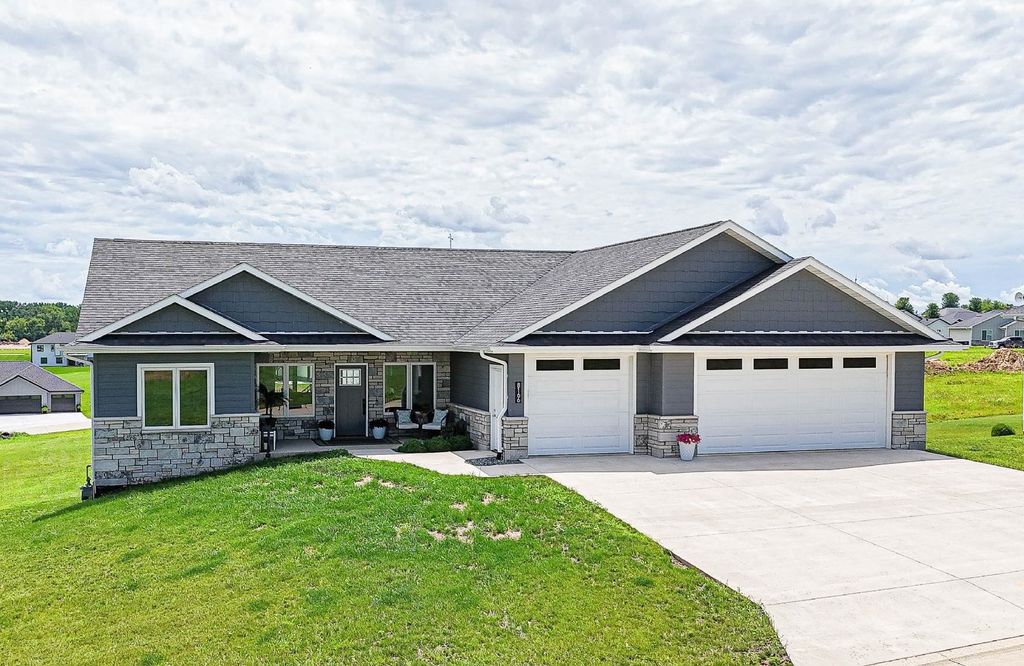 Photo of 8166 Tegan Drive, Peosta, IA 52068 (MLS # 153031)