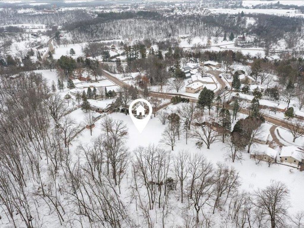 Photo of Lot 2-2 Kelly Lane, Dubuque, IA 52003 (MLS # 153601)