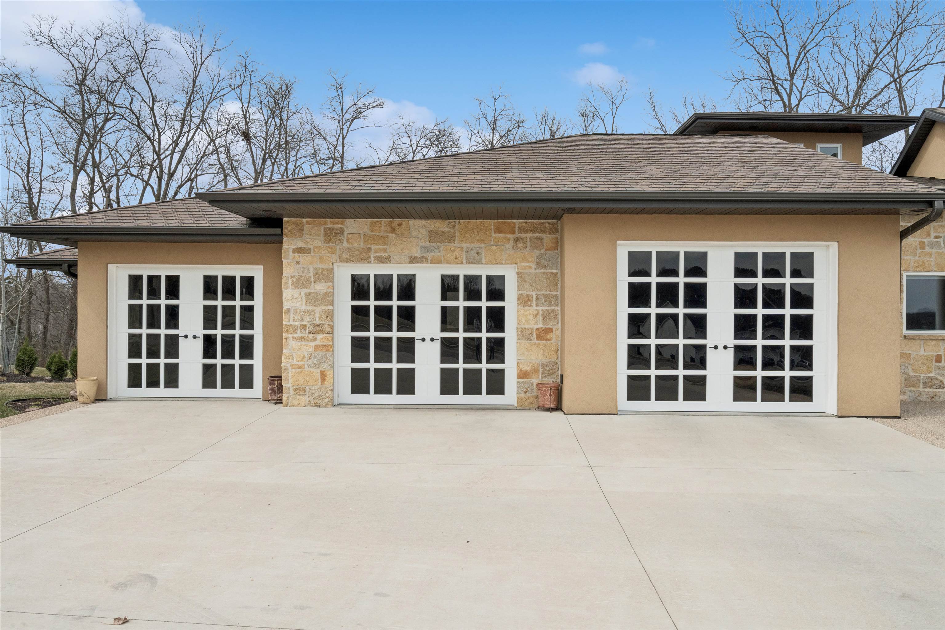 1735 Creek Wood Drive