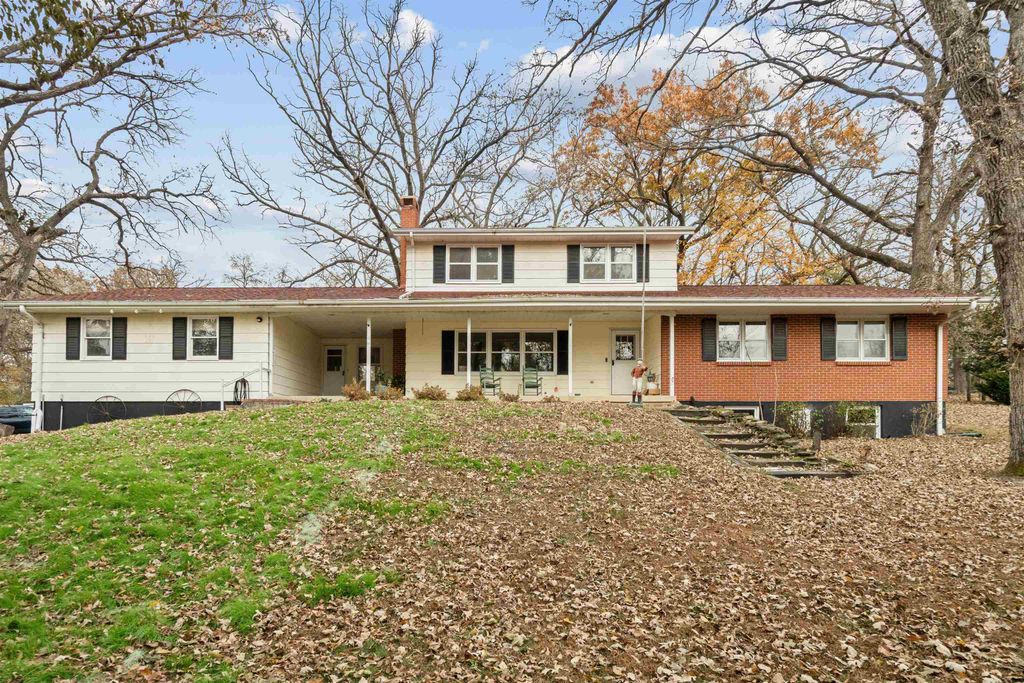 Photo of 30127 Prier Road, Dyersville, IA 52040 (MLS # 153442)