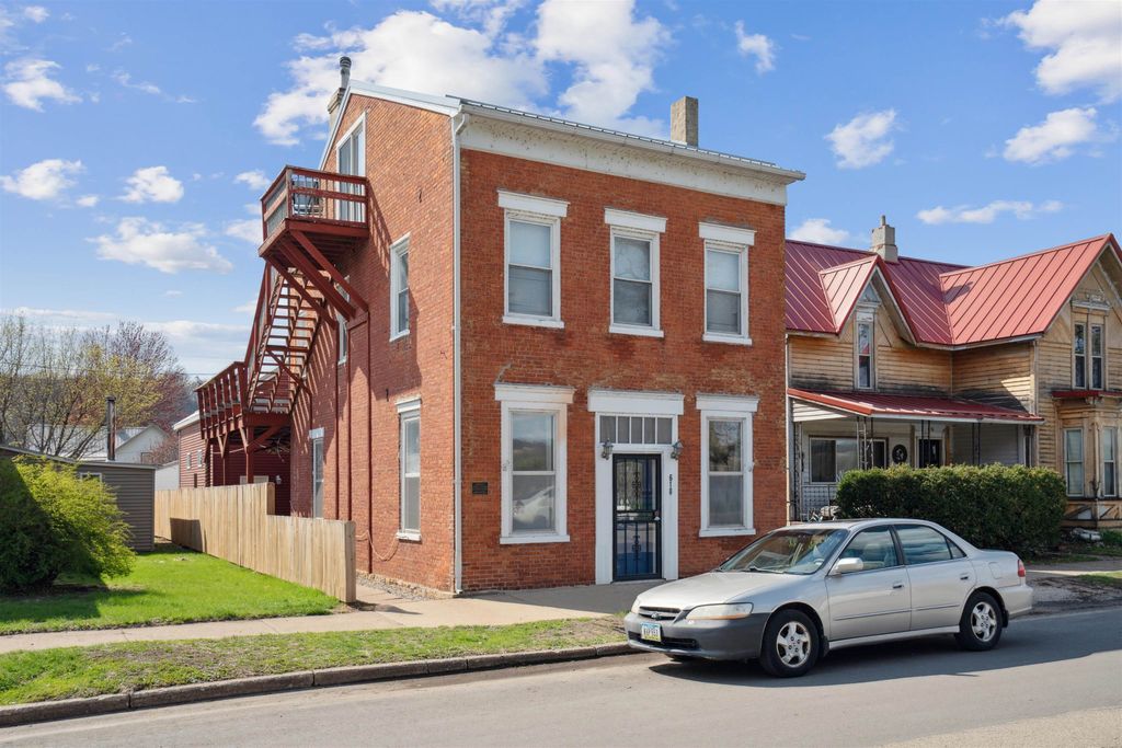 Photo of 618 S River Park Drive, Guttenberg, IA 52052 (MLS # 151858)