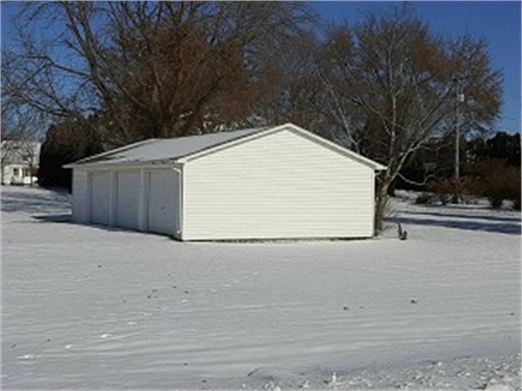 Photo of 0 W 1ST Avenue, Farley, IA 52046 (MLS # 151998)