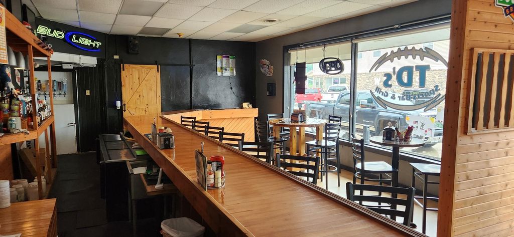 Photo of 203 S Main Street, Elkader, IA 52043 (MLS # 152372)