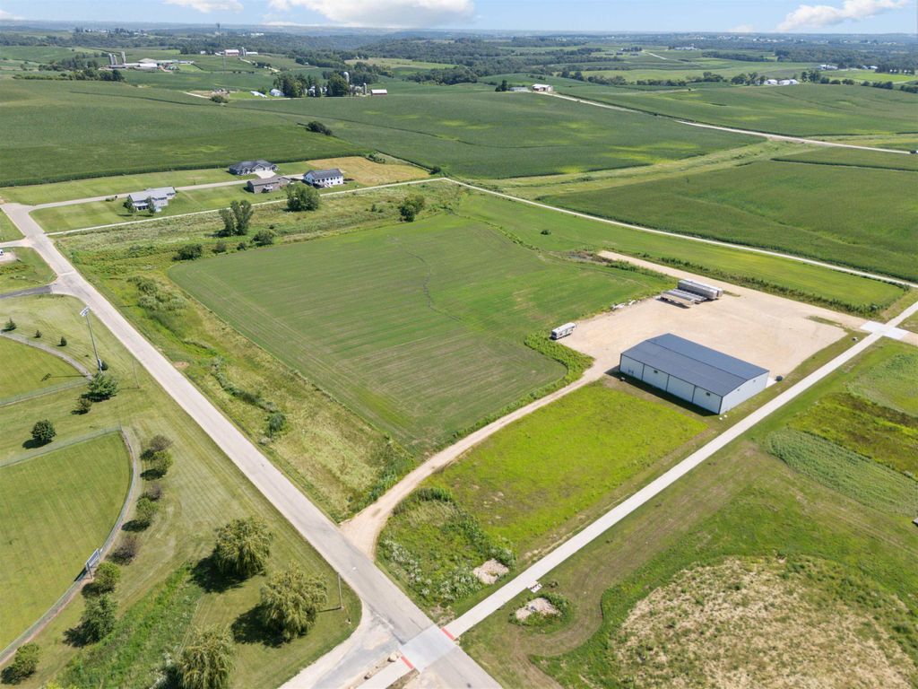 Photo of Lot 1 Edgewood Industrial Park, Edgewood, IA 52042 (MLS # 153554)