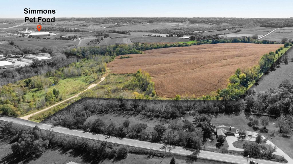 Photo of 73.43 Acres Old Highway Road, Dubuque, IA 52001 (MLS # 153229)