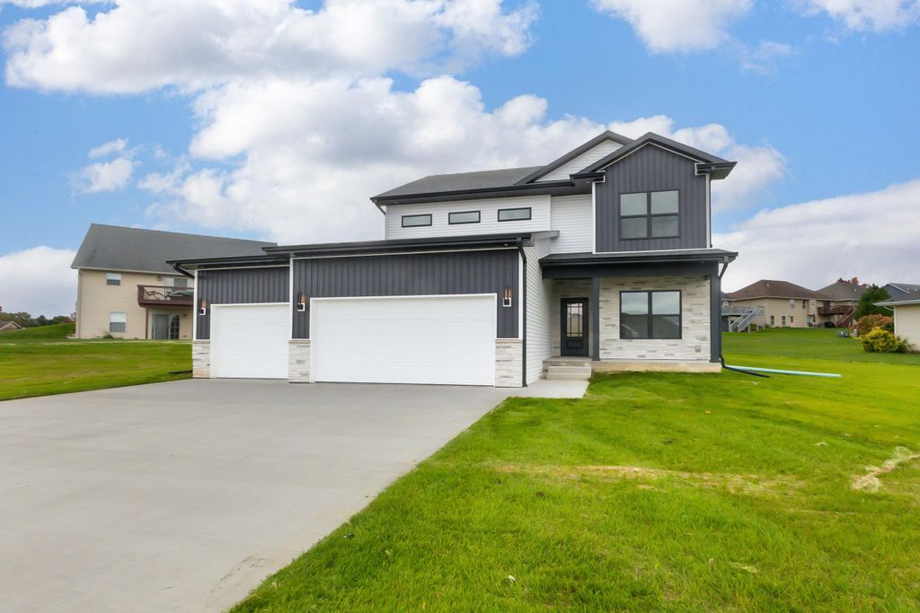 Photo of 6074 Stockwood Drive, Asbury, IA 52002 (MLS # 153316)