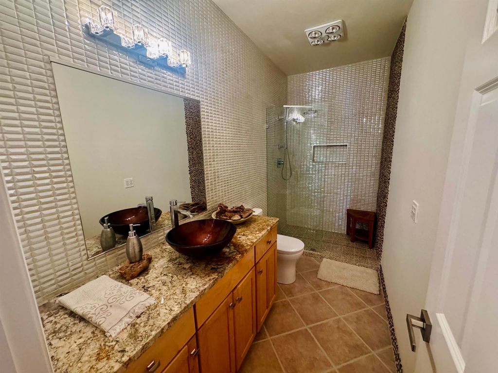 Photo of 15441 Stacie Court, Dubuque, IA 52002 (MLS # 153237)