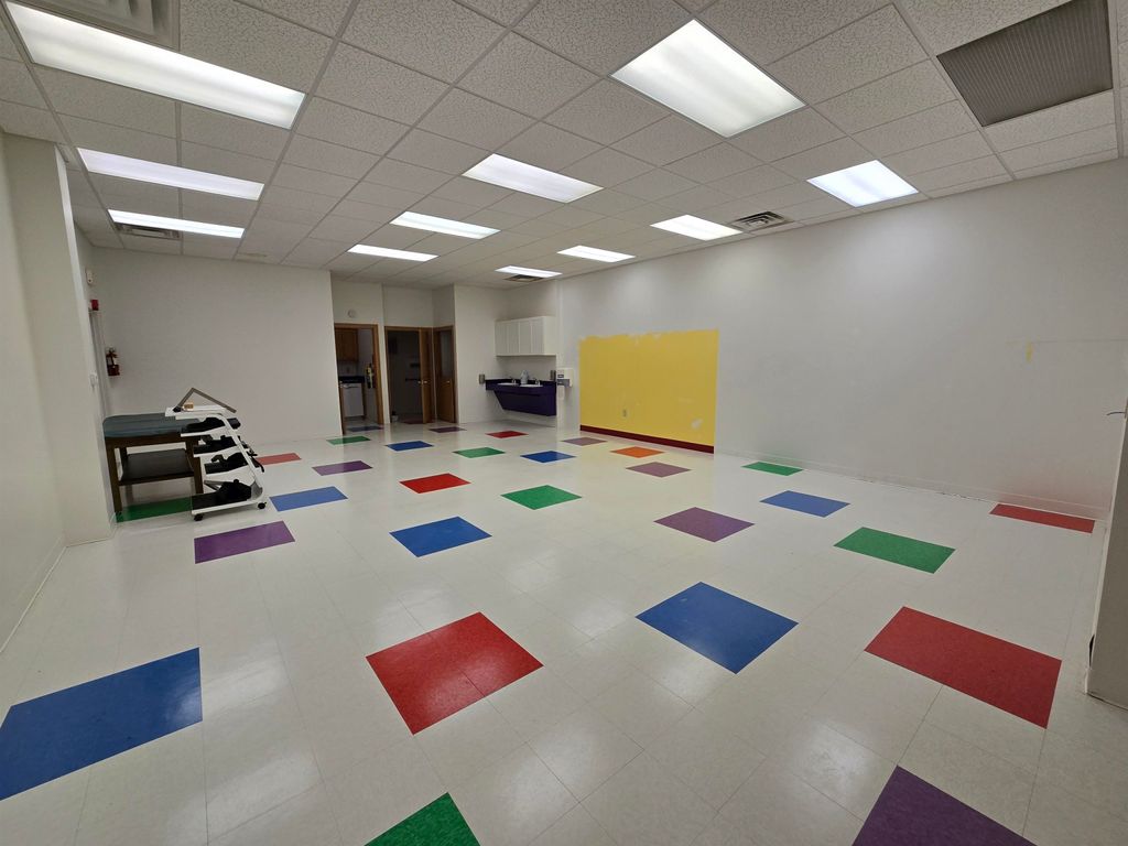 Photo of 4135 Pennsylvania Avenue, Dubuque, IA 52002 (MLS # 153516)