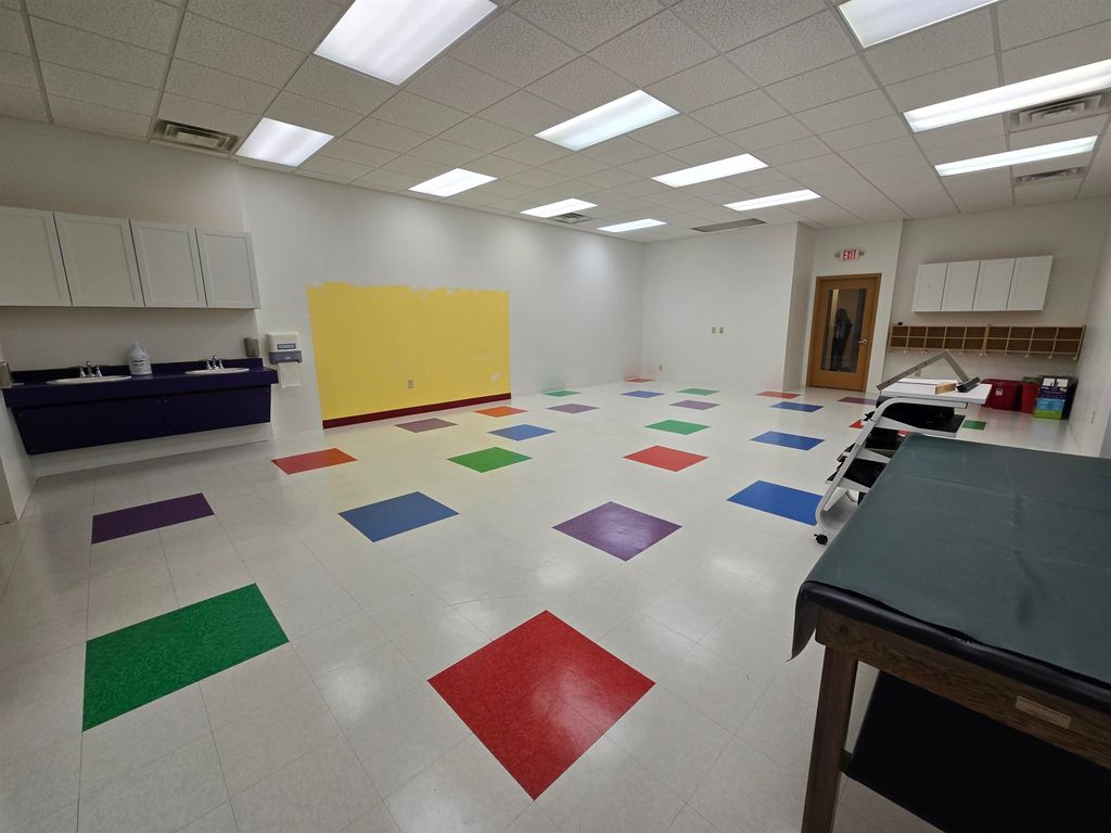 Photo of 4135 Pennsylvania Avenue, Dubuque, IA 52002 (MLS # 153516)