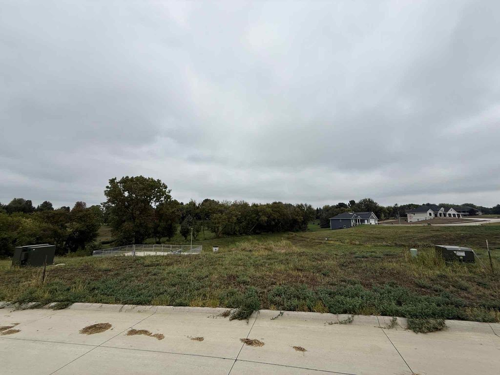 Photo of Lot 93 Lasso Court, Dubuque, IA 52002 (MLS # 153086)