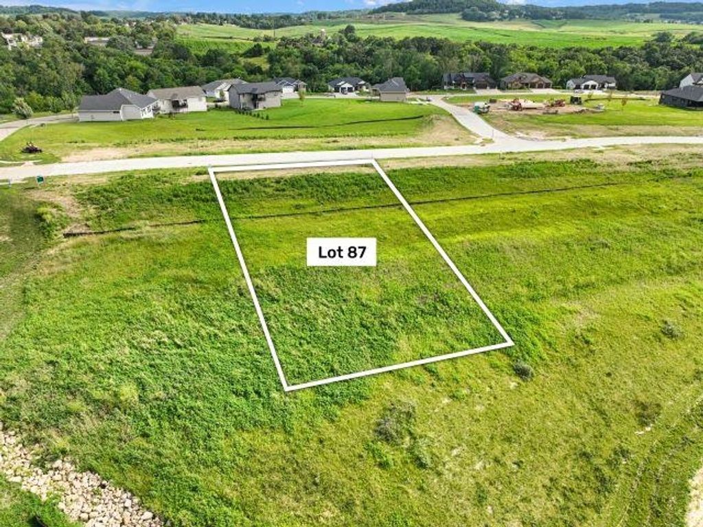 Photo of Lot 87 Waterbridge Lane, Dubuque, IA 52003 (MLS # 152551)