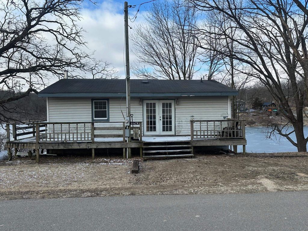 Photo of 22904 Lake Shore Drive, Bernard, IA 52032 (MLS # 154029)