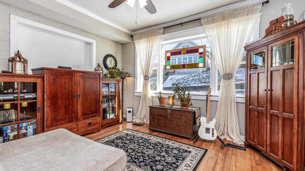 Photo of 2249 Harold Street, Dubuque, IA 52001 (MLS # 153871)